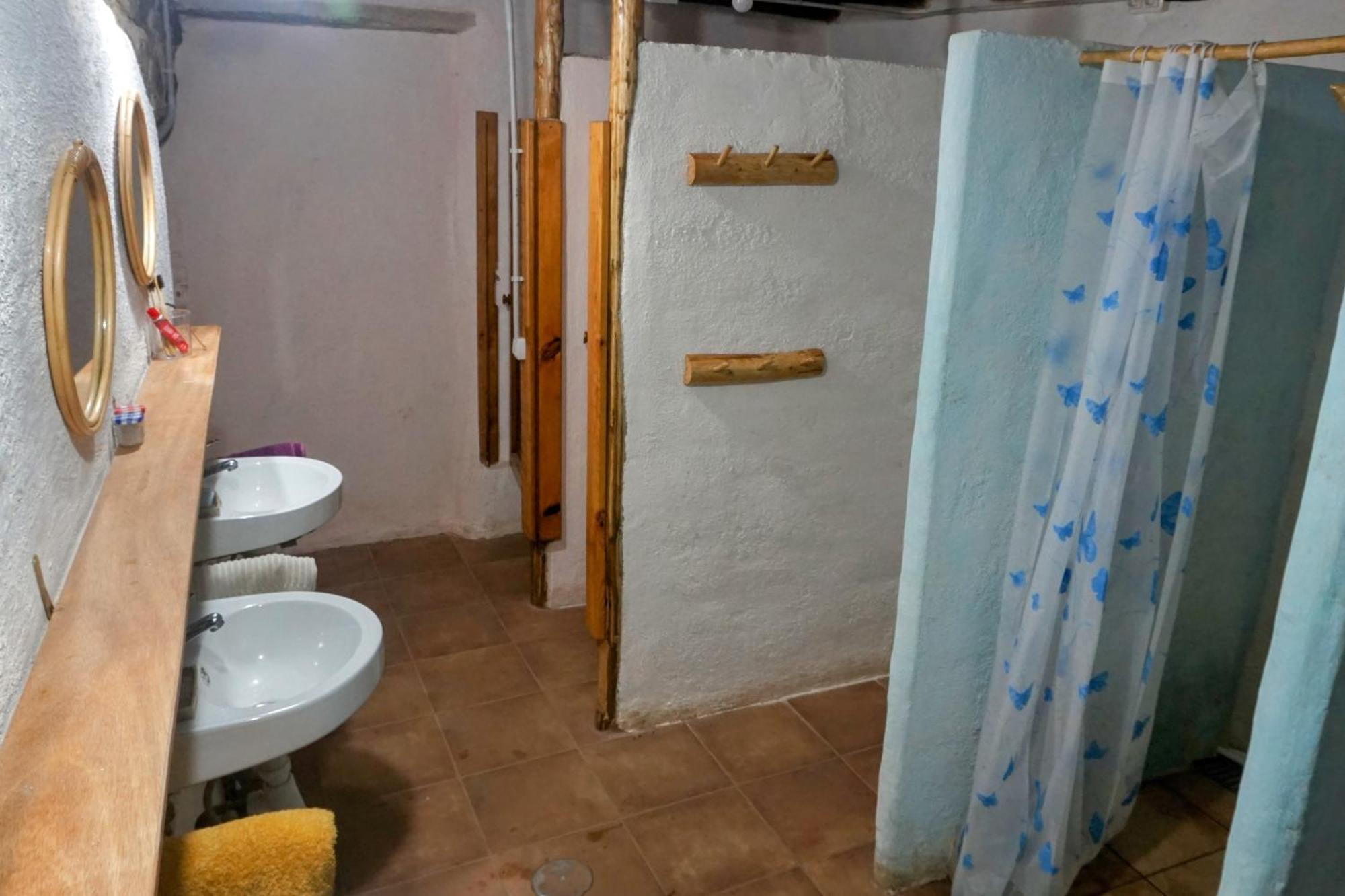 Albergue Del Oso Tierraluz Arbucies Exterior photo