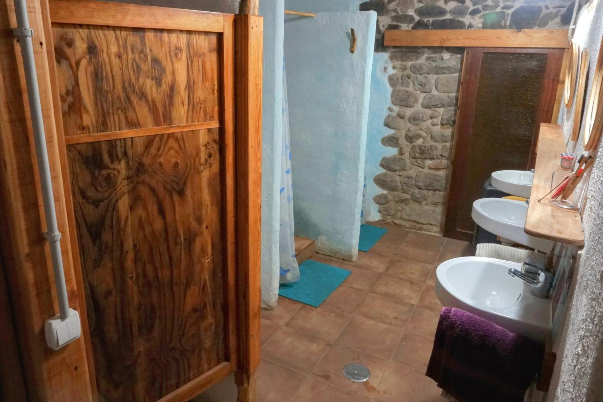 Albergue Del Oso Tierraluz Arbucies Exterior photo